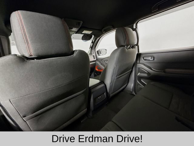 Used 2022 Nissan Frontier Pro-X image 10