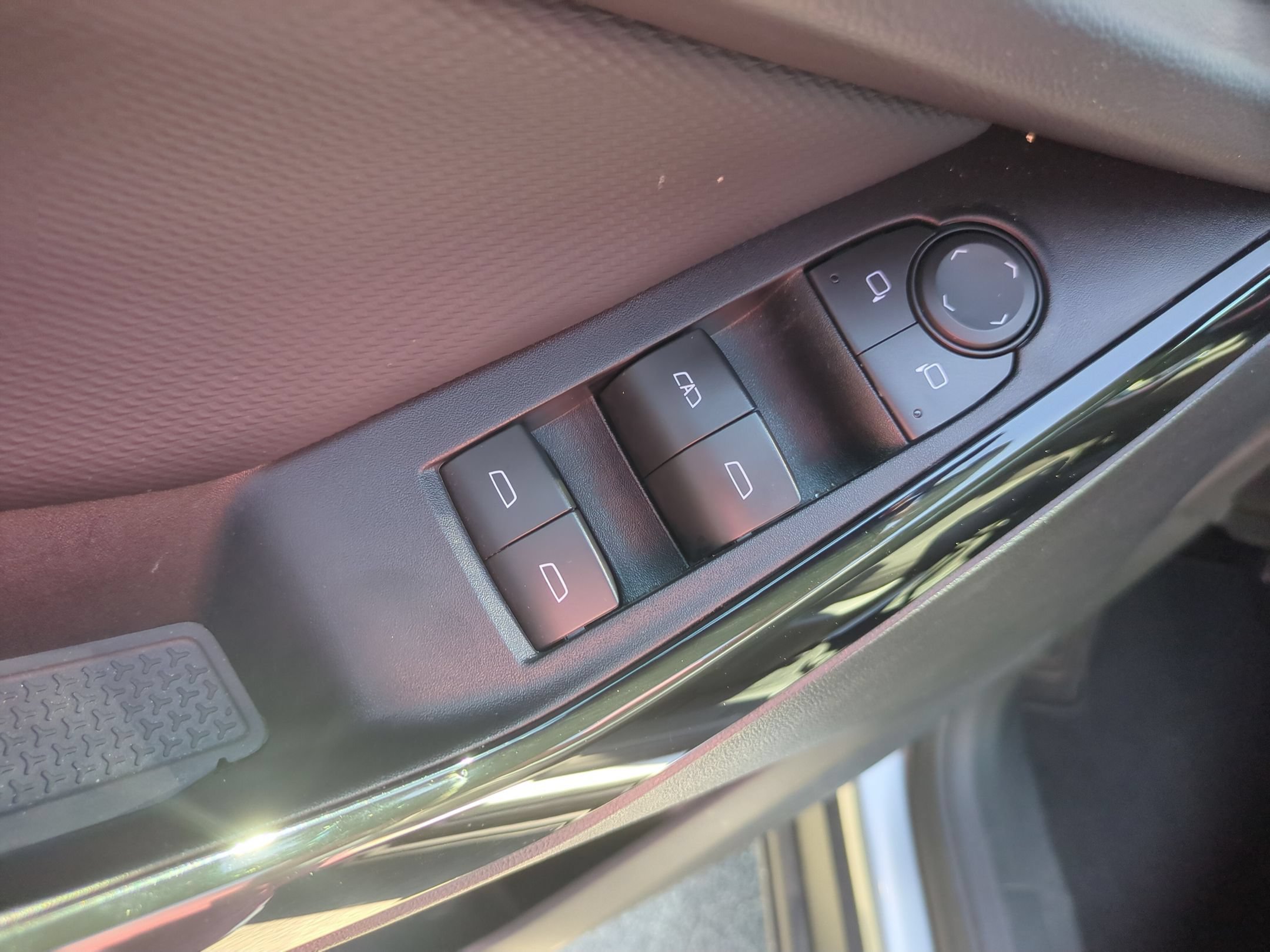 Used 2026 Chevrolet Equinox LT FWD image 13