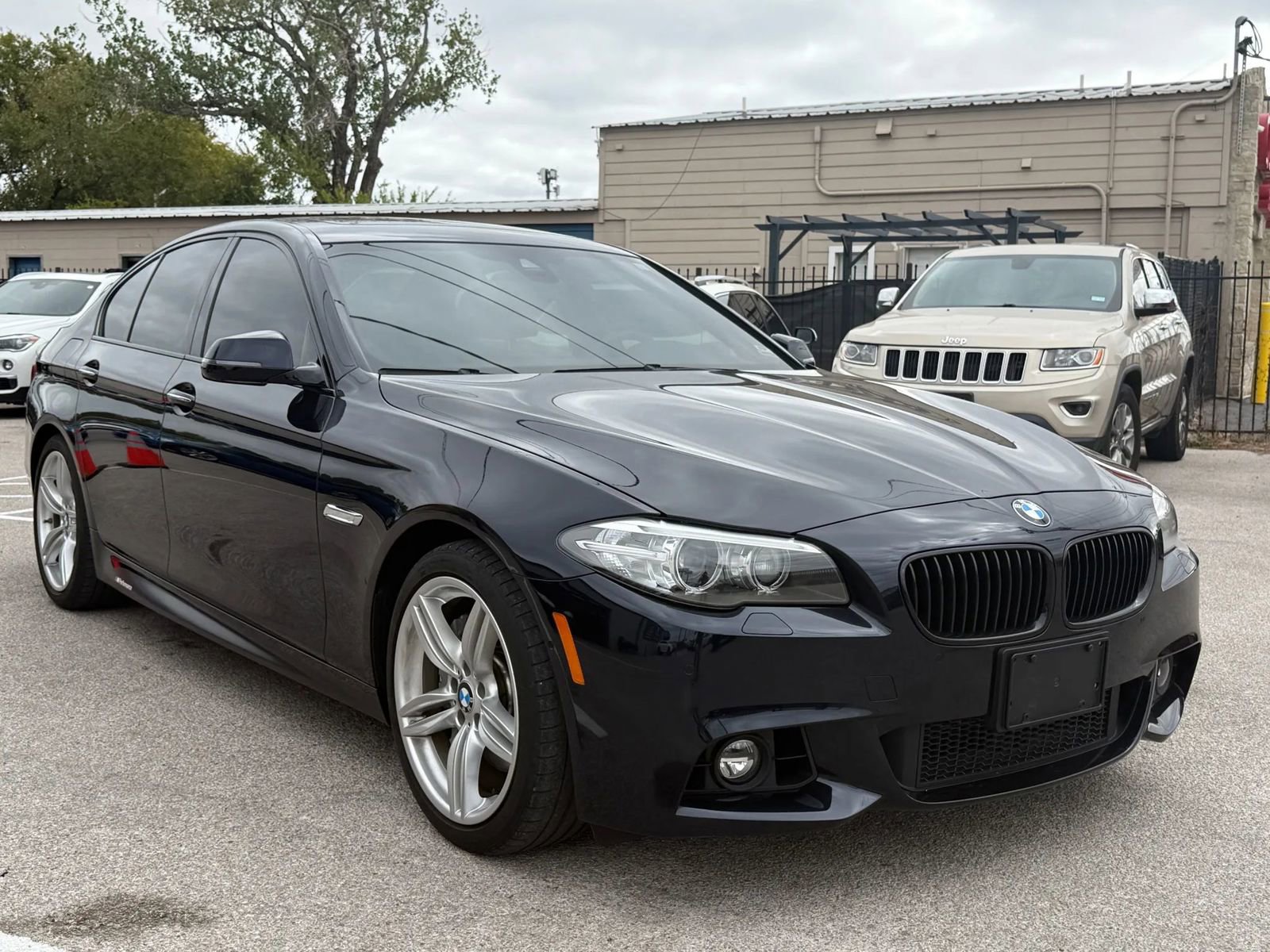 Used 2015 BMW 550i Sedan image 4