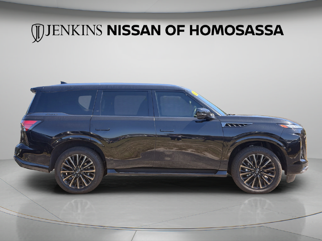 Used 2025 INFINITI QX80 Autograph AWD/4WD image 2
