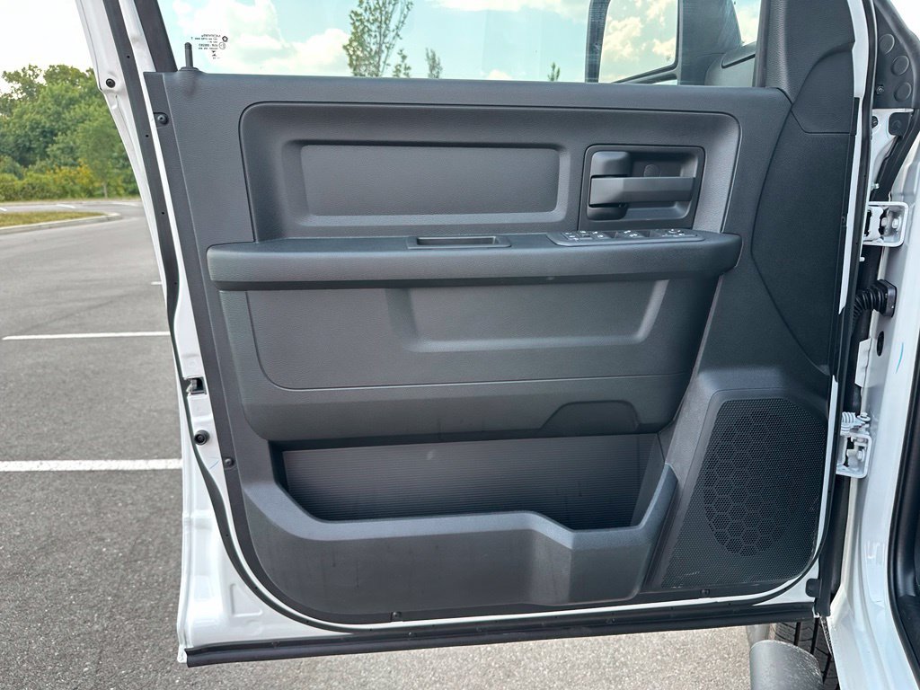 New 2026 RAM 3500 Tradesman AWD/4WD image 12