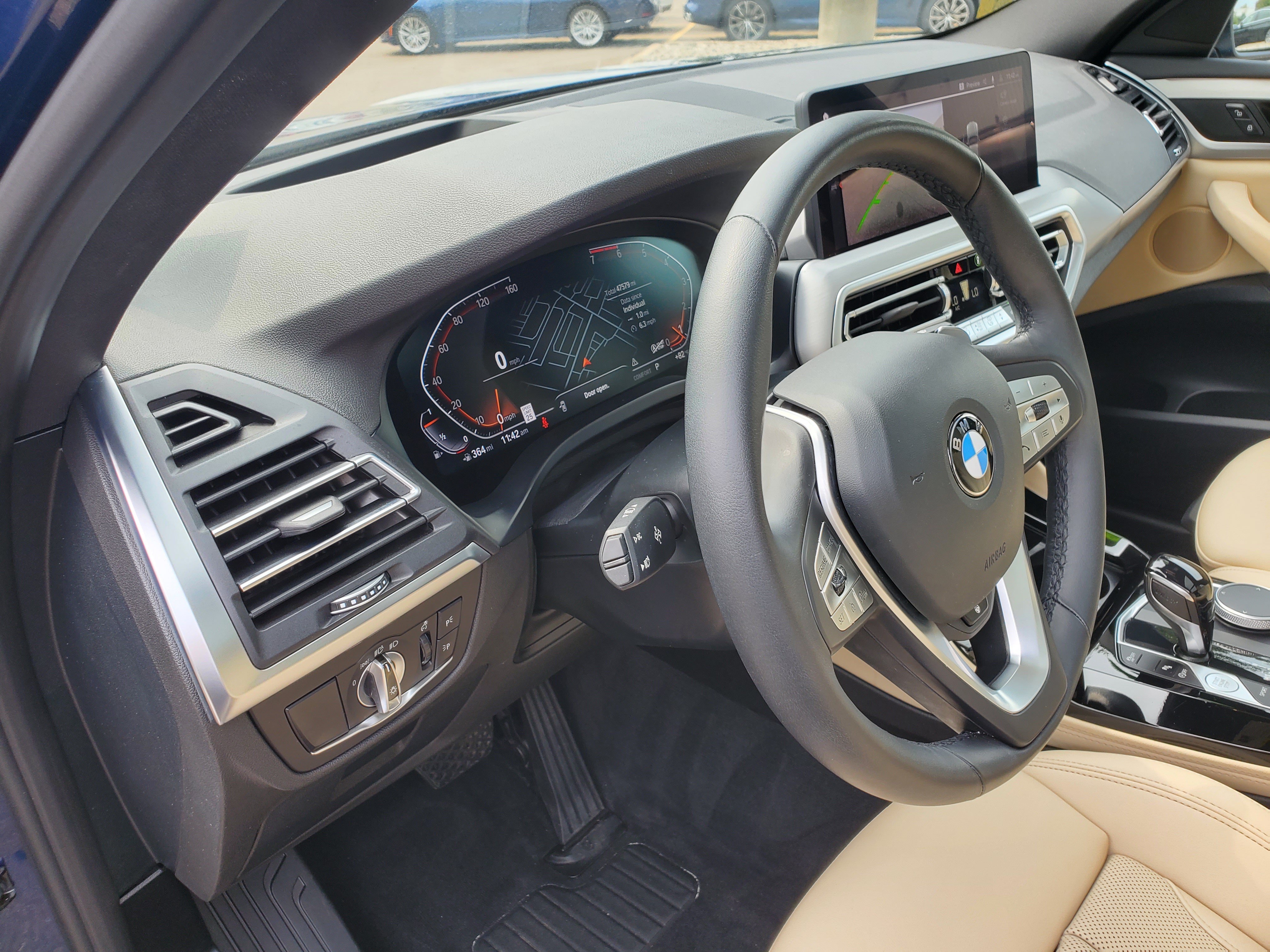 Used 2023 BMW X4 xDrive30i w/ Premium Package AWD/4WD image 11