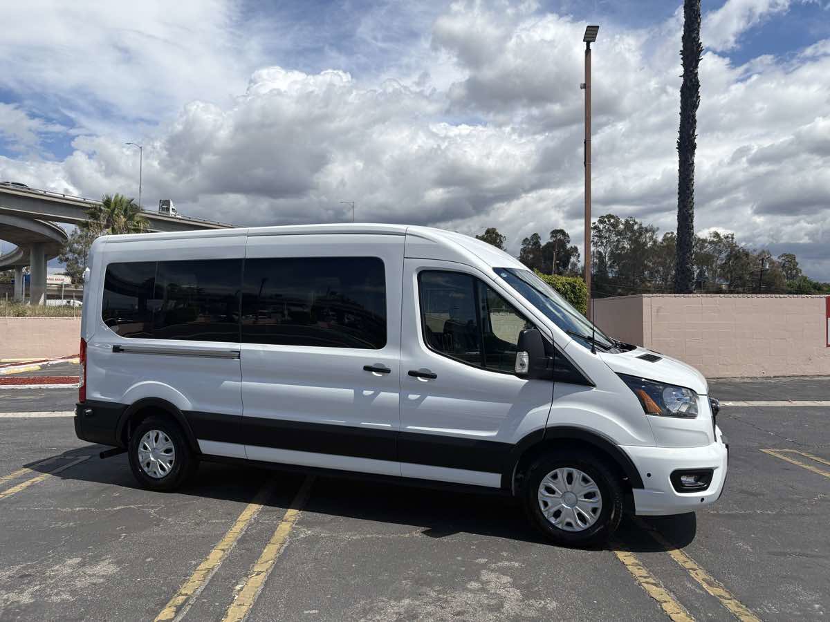 Used 2024 Ford Transit 350 XLT RWD image 33