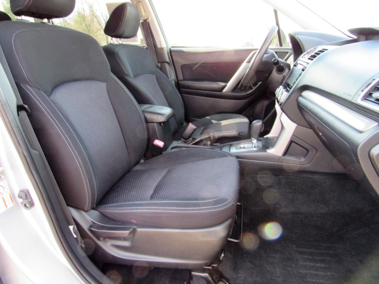 Used 2016 Subaru Forester 2.5i Premium w/ All-Weather Package image 7