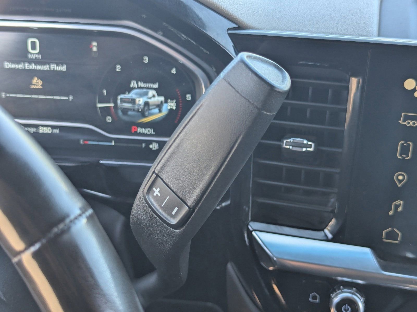 Used 2024 GMC Sierra 2500 SLT w/ SLT Premium Package image 33