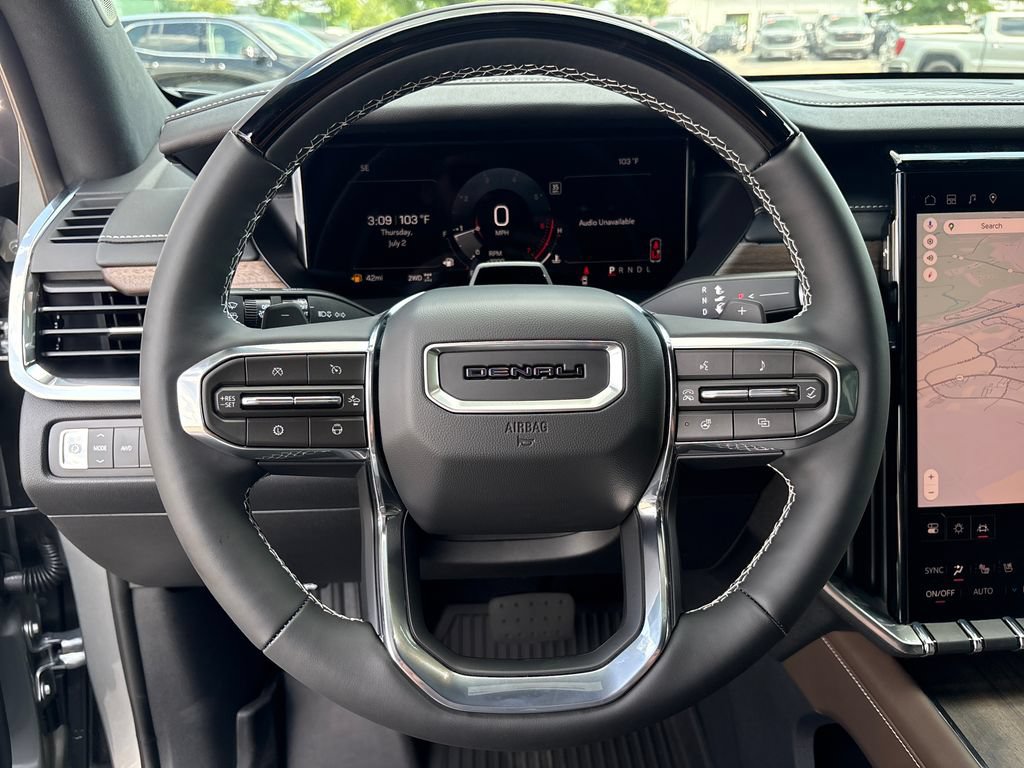 New 2026 GMC Acadia Denali Ultimate w/ LPO, Floor Liner Package AWD/4WD image 17