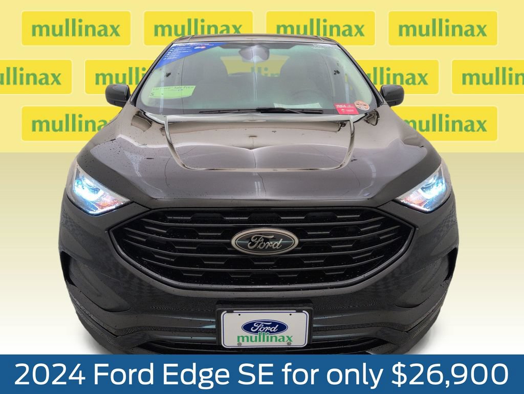 Certified 2024 Ford Edge SE w/ Black Appearance Package AWD/4WD image 14
