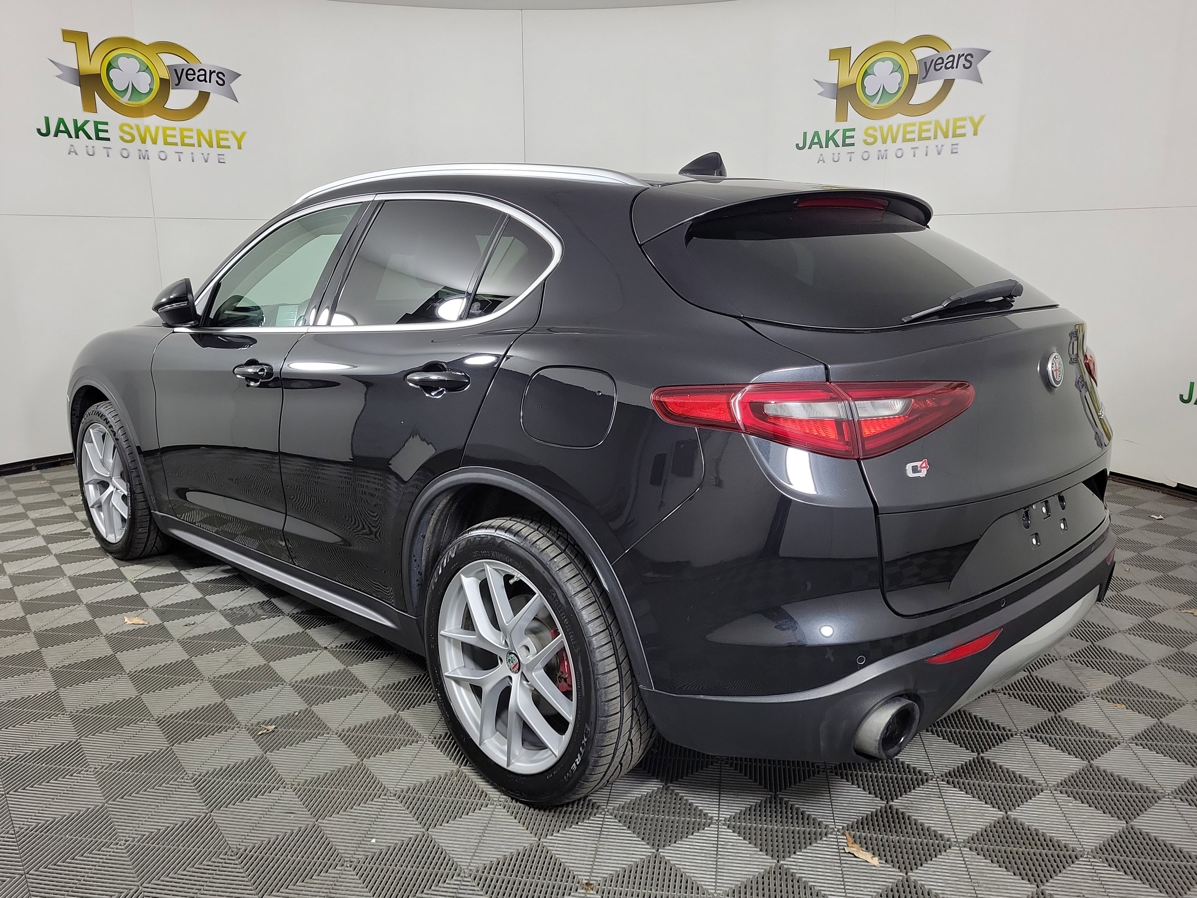 Used 2019 Alfa Romeo Stelvio Ti Lusso w/ Quick Order Package 22X Lusso image 5