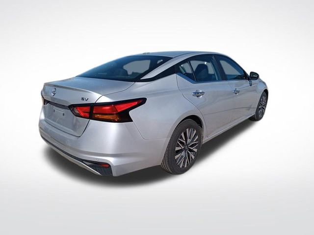 Used 2024 Nissan Altima 2.5 SV image 6