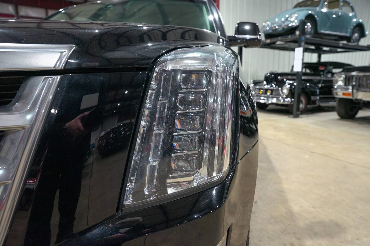 Used 2018 Cadillac Escalade ESV Luxury AWD/4WD image 33