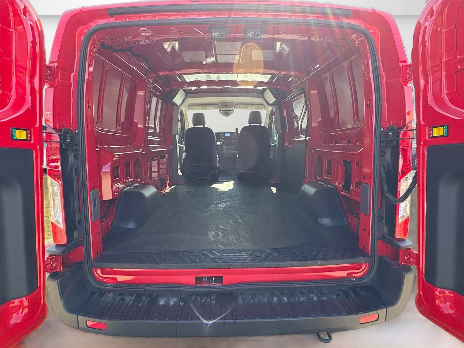 Used 2025 Ford Transit 150 Low Roof RWD image 22