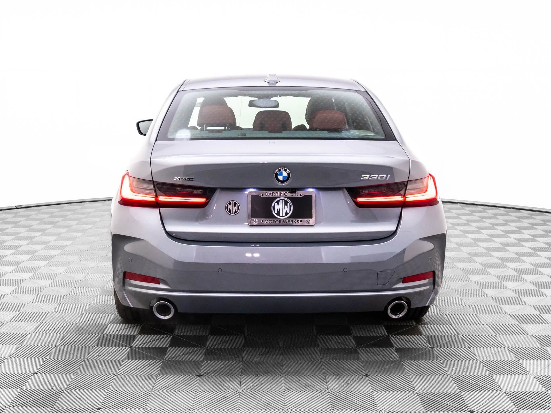 Used 2025 BMW 330i xDrive 330i xDrive w/ Driving Assistance Package image 5