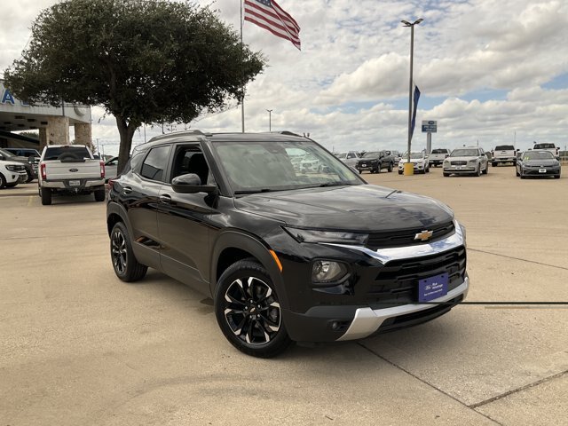 Used 2023 Chevrolet TrailBlazer LT w/ Convenience Package