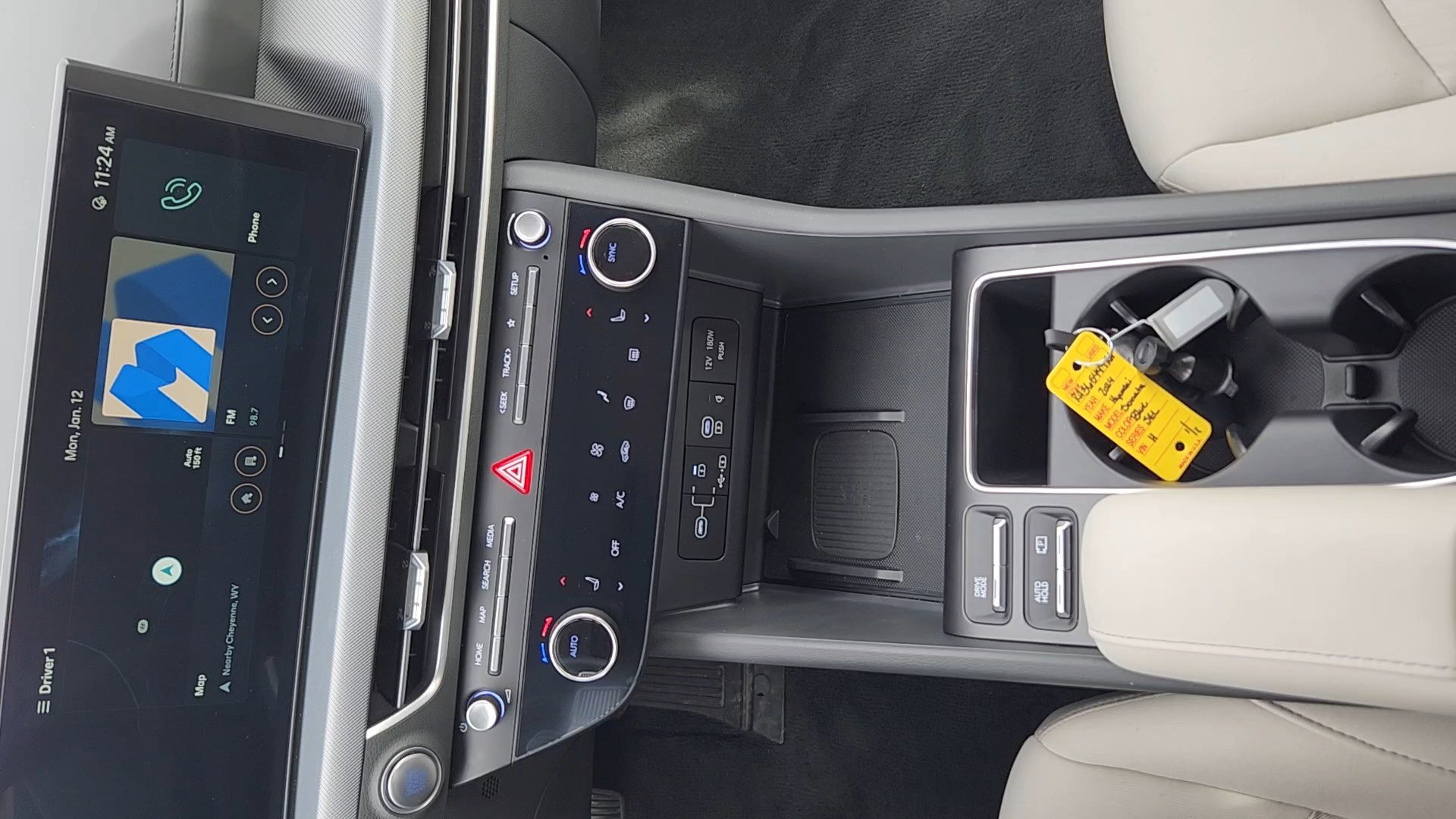 Used 2024 Hyundai Sonata SEL w/ Convenience Package image 17