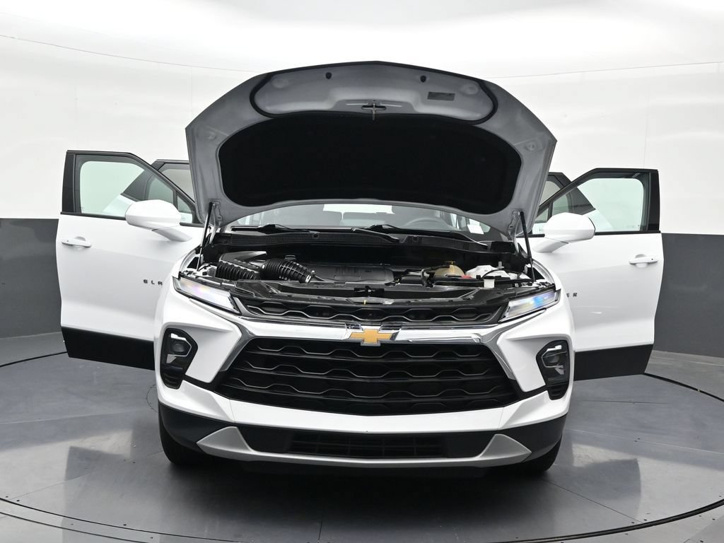 Used 2024 Chevrolet Blazer LT FWD image 41