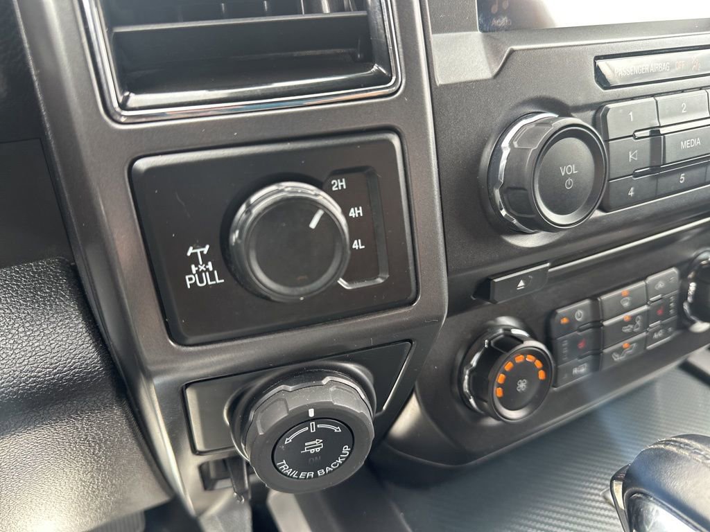 Used 2018 Ford F150 XLT w/ Equipment Group 302A Luxury image 17