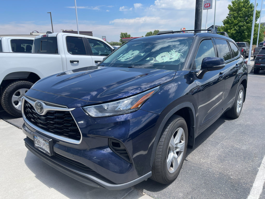 Used 2020 Toyota Highlander LE AWD/4WD image 5