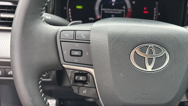 Used 2026 Toyota Camry SE w/ Multimedia Upgrade Package FWD image 22