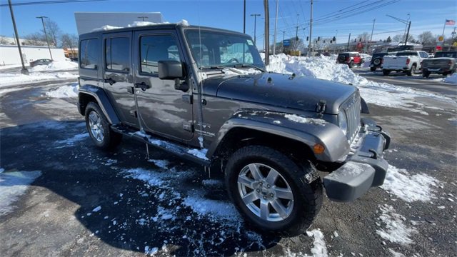 Used 2018 Jeep Wrangler Unlimited Sahara w/ Dual Top Group image 3