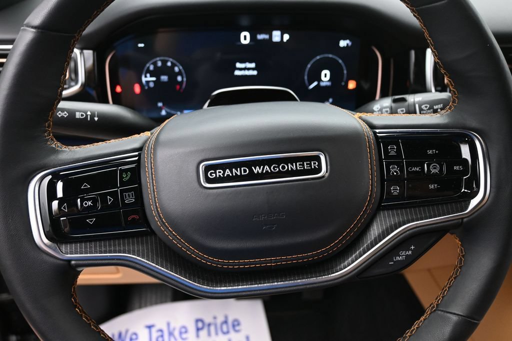 Used 2025 Jeep Grand Wagoneer Series III w/ Rear Seat Video Group 1 AWD/4WD image 24