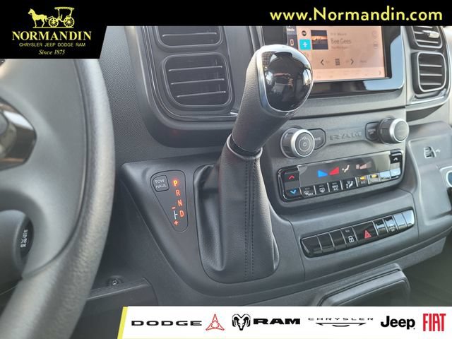 Used 2024 RAM ProMaster 2500 w/ Convenience Group FWD image 12