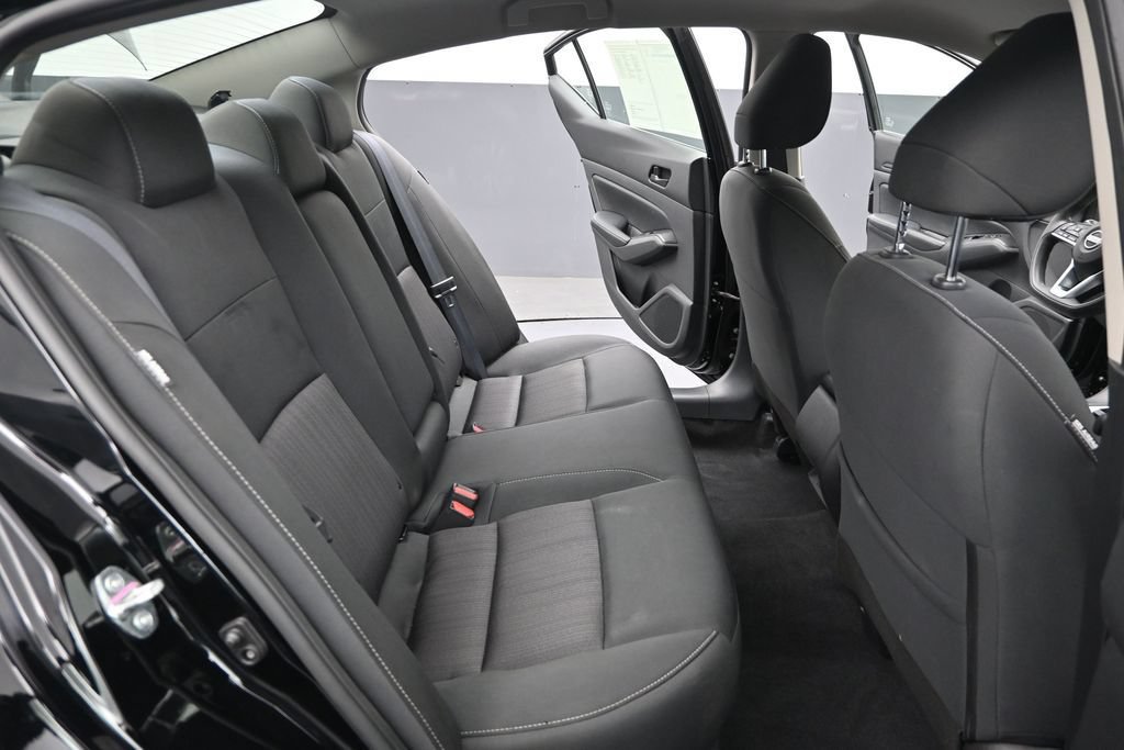 Used 2024 Nissan Altima 2.5 SV FWD image 31