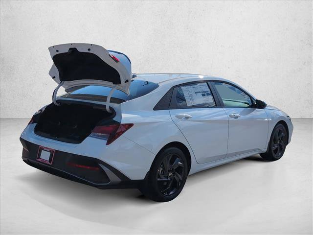 New 2026 Hyundai Elantra Sport image 2