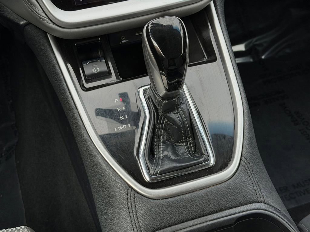 Used 2022 Subaru Outback Premium image 14