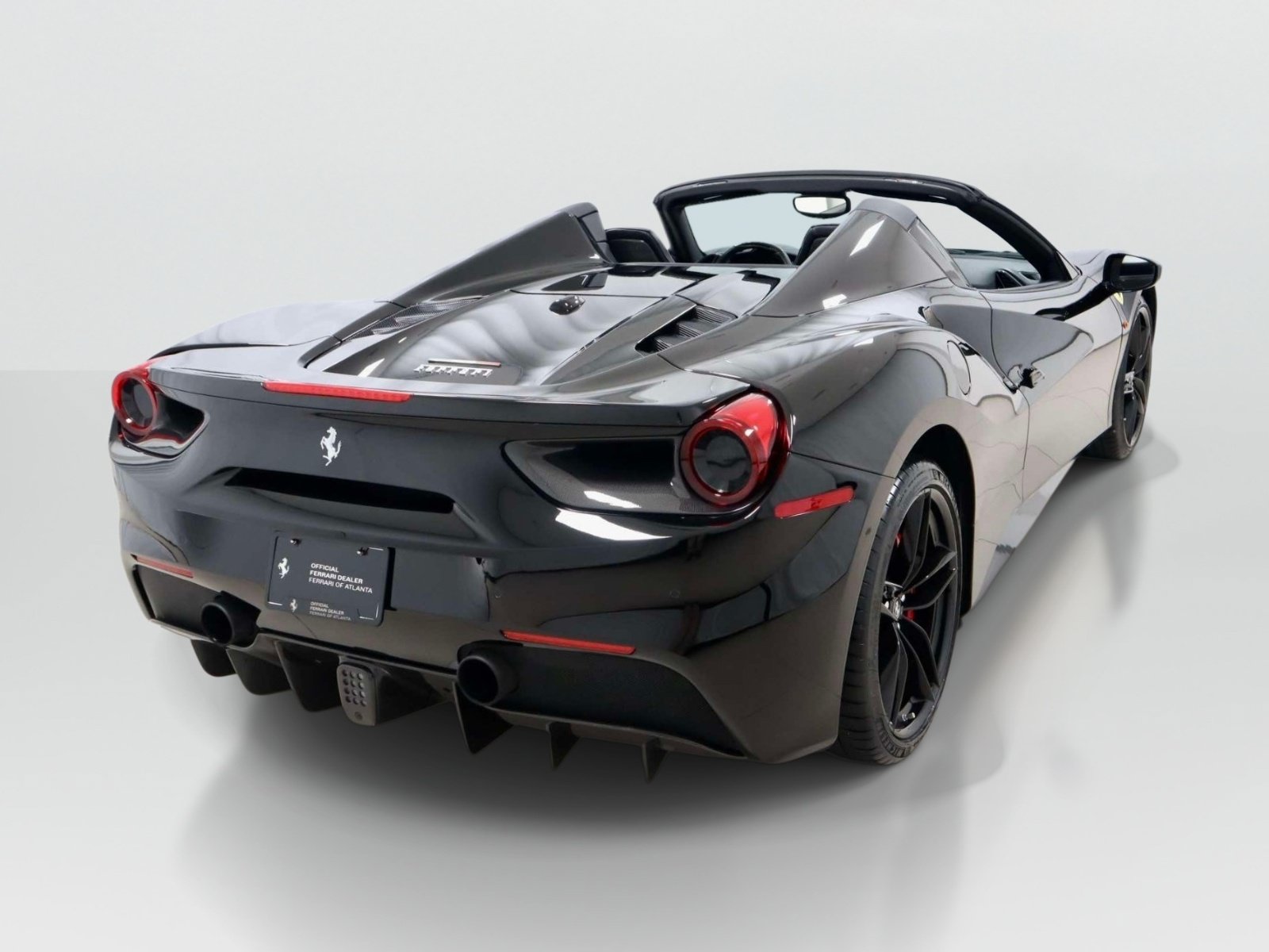 Used 2018 Ferrari 488 Spider RWD image 5
