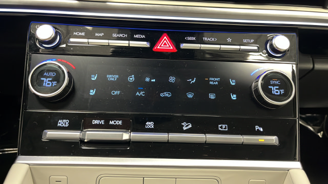 Used 2026 Hyundai Santa Fe Calligraphy AWD/4WD image 18