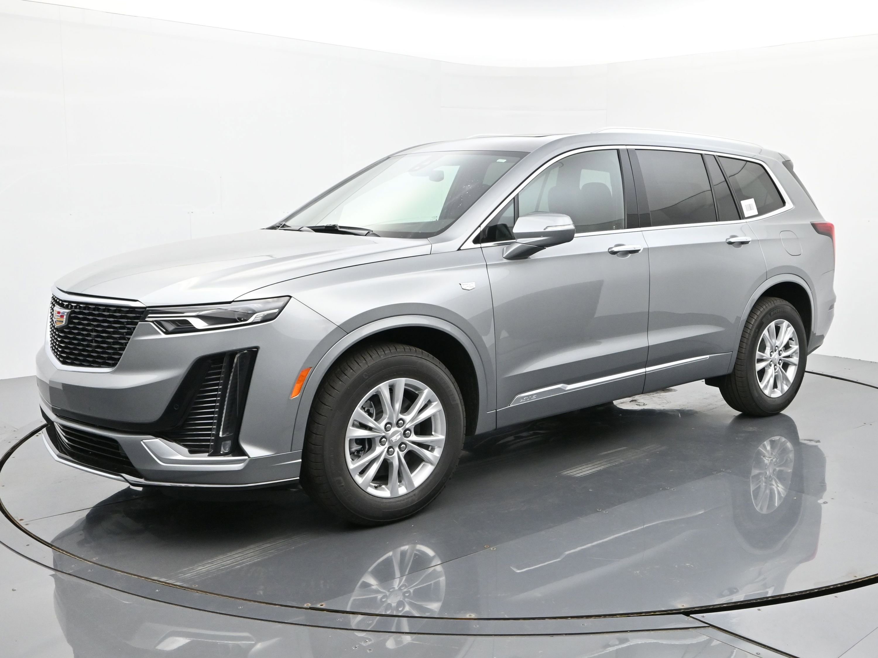 New 2025 Cadillac XT6 Luxury