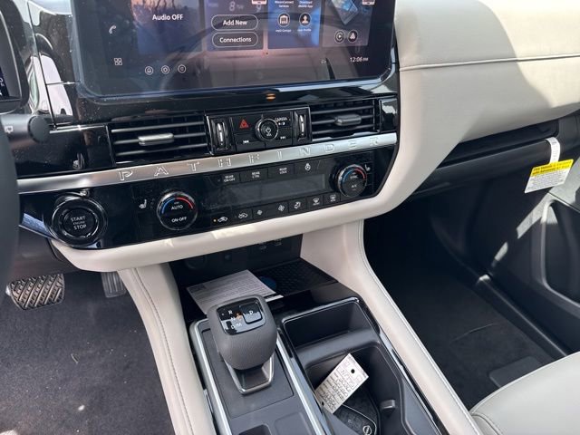New 2026 Nissan Pathfinder SL AWD/4WD image 48
