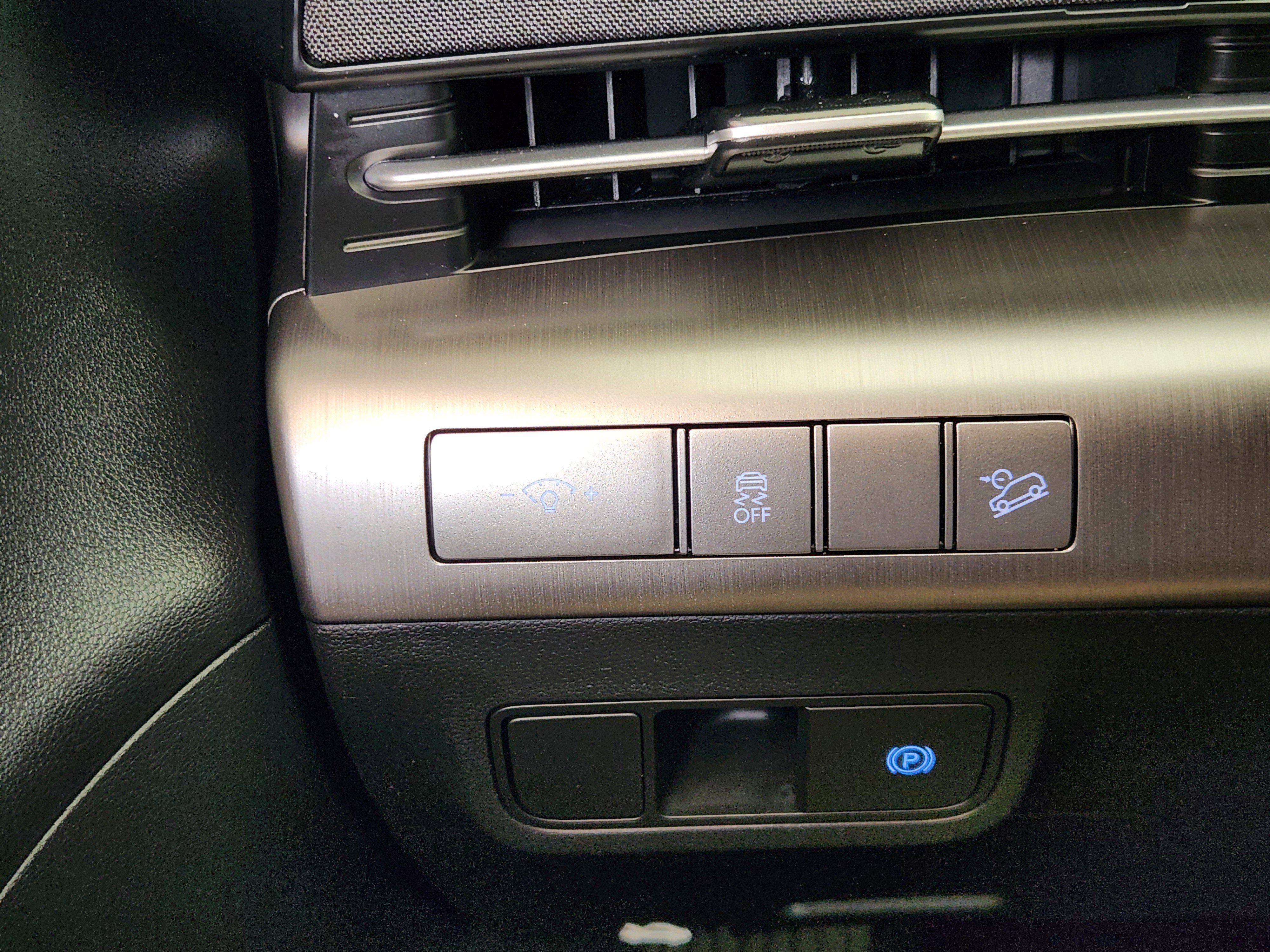 Used 2025 Hyundai Kona SEL AWD/4WD image 22