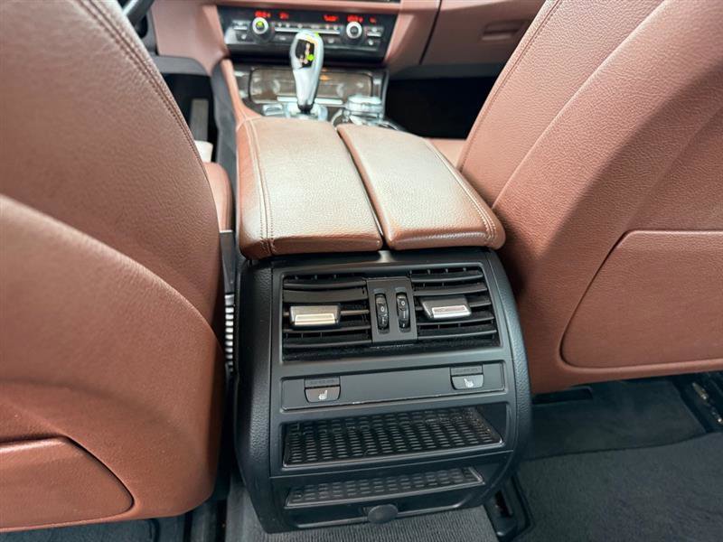 Used 2014 BMW 528i xDrive Sedan AWD/4WD image 38