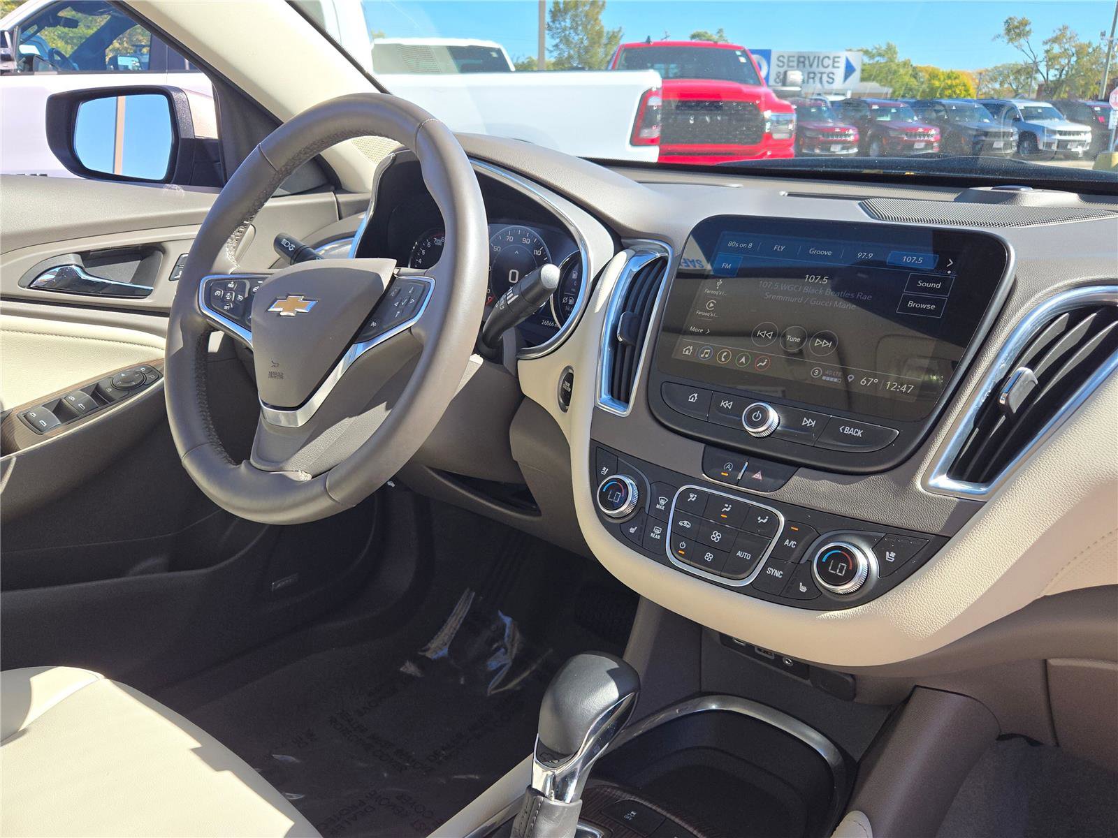 Used 2024 Chevrolet Malibu LT image 8