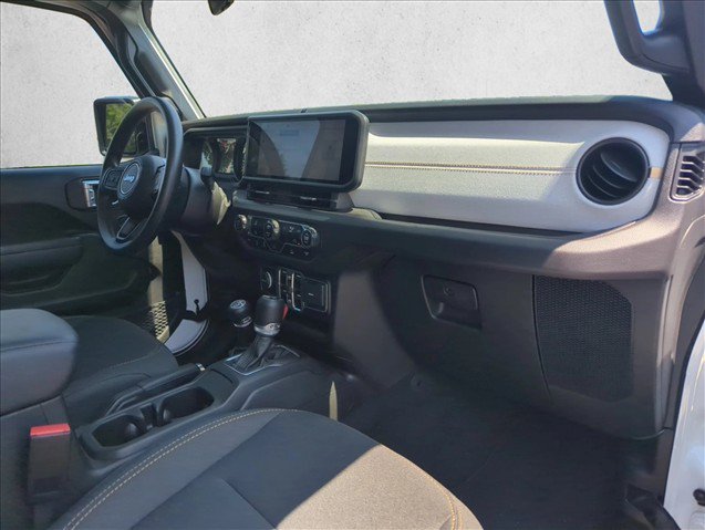 Used 2024 Jeep Gladiator Sport AWD/4WD image 28