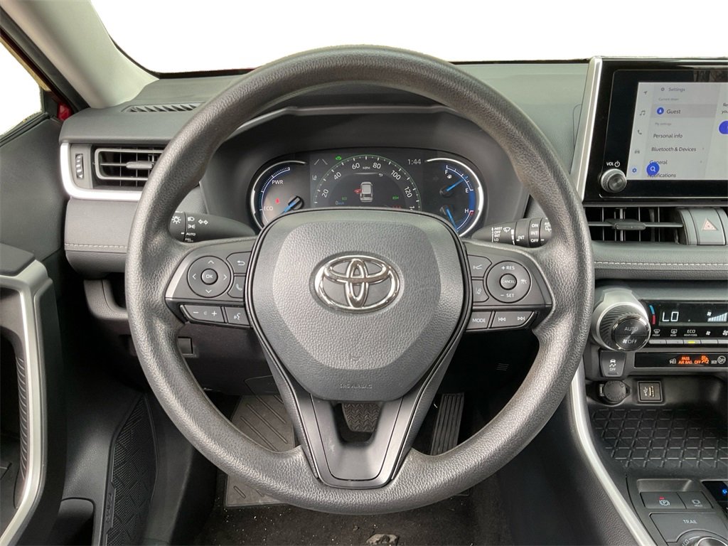 Used 2024 Toyota RAV4 XLE image 17
