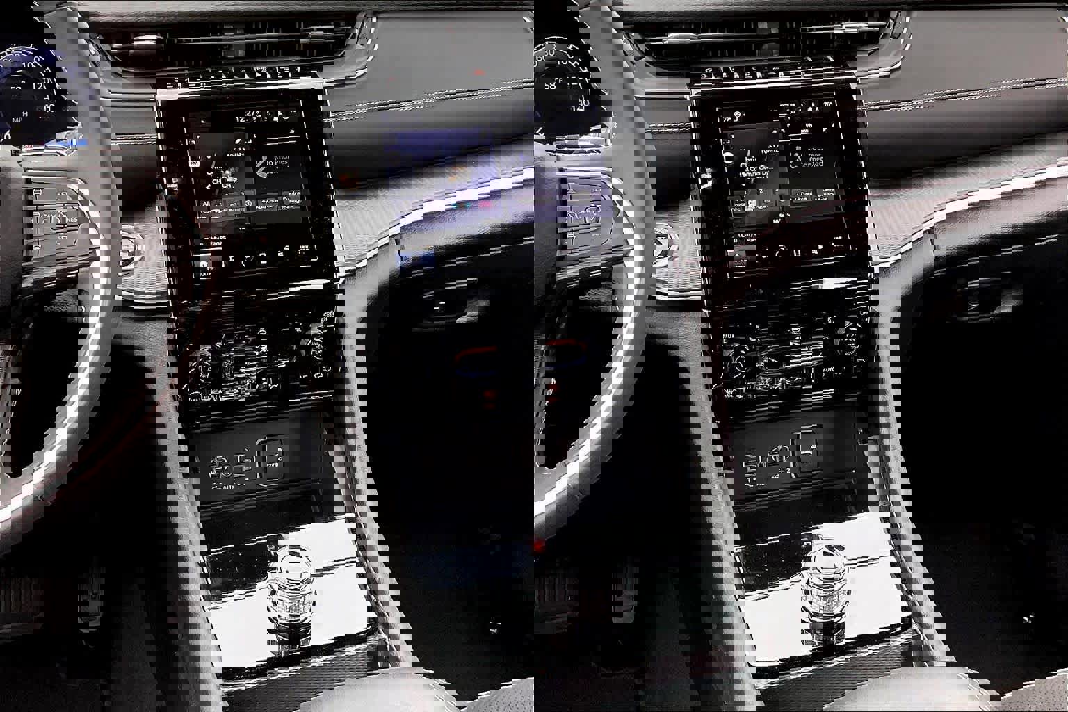 Used 2024 Jeep Grand Cherokee Altitude image 9