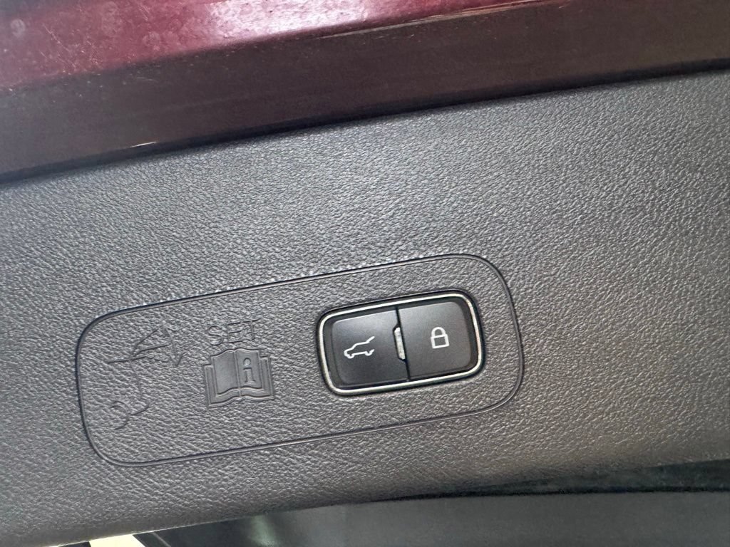 Certified 2022 Lincoln Aviator Reserve w/ Elements Package Plus AWD/4WD image 23