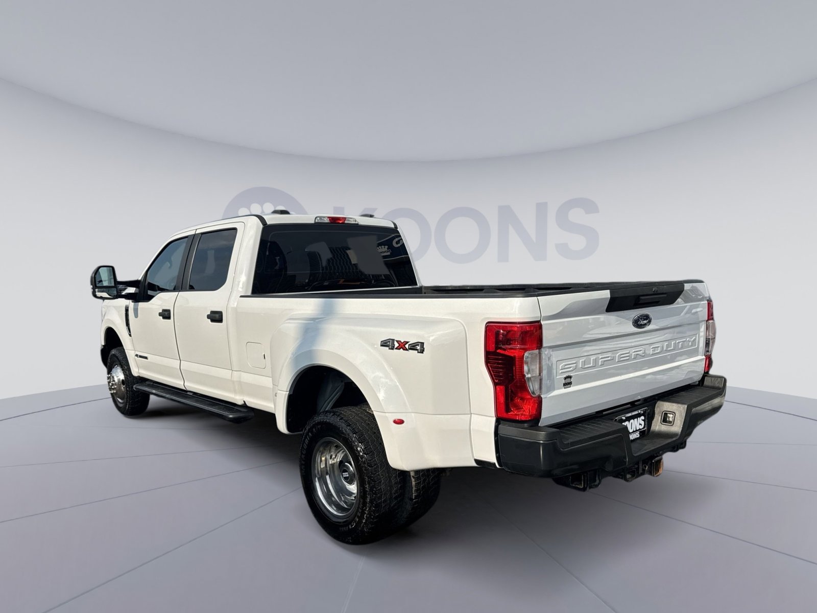 Used 2020 Ford F350 XL w/ Power Equipment Group image 4