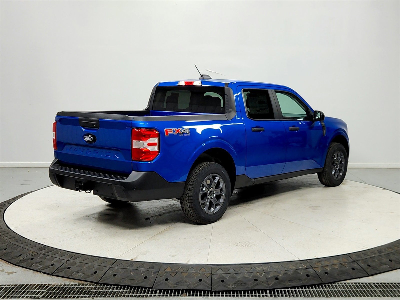 New 2025 Ford Maverick XLT w/ XLT Luxury Package image 7