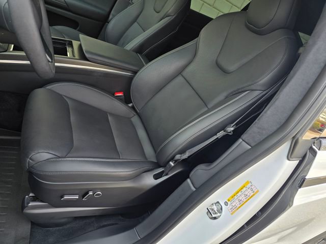 Used 2024 Tesla Model X Plaid image 18