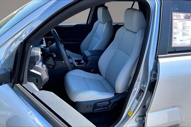 Used 2025 Toyota 4Runner SR5 image 18