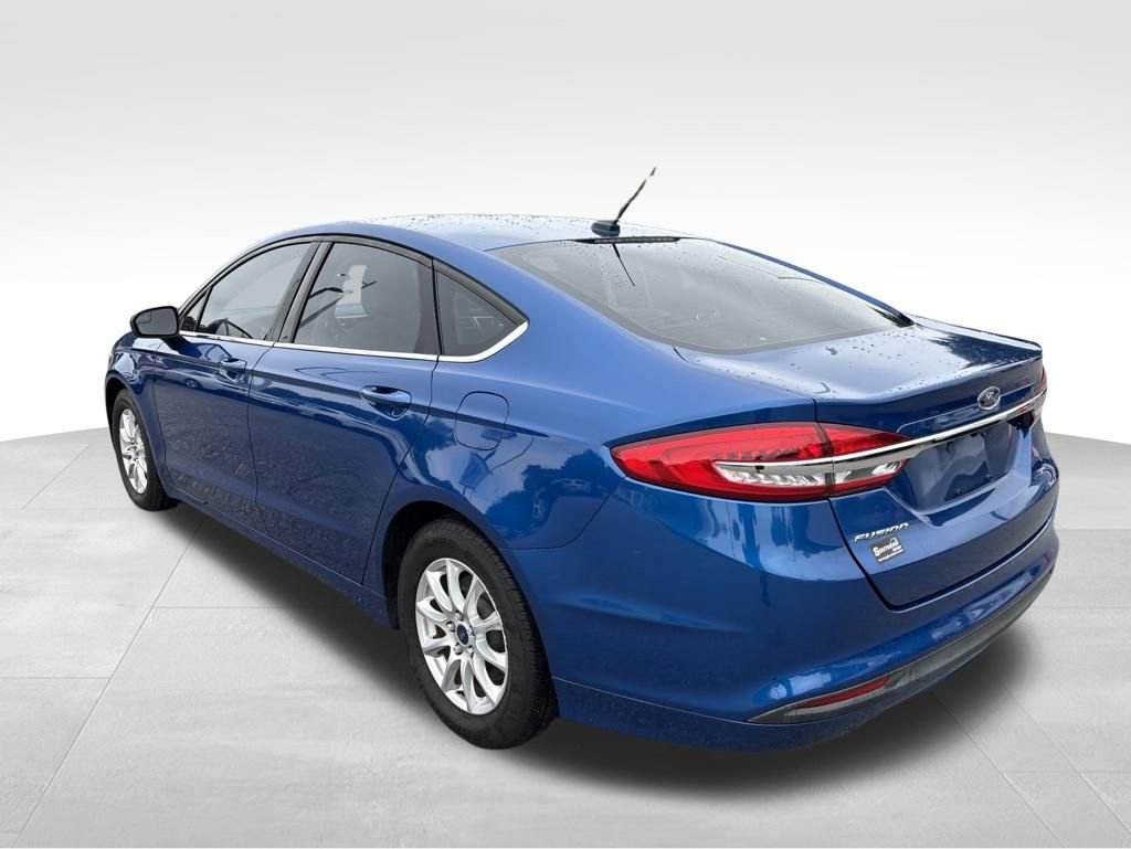 Used 2018 Ford Fusion S FWD image 27