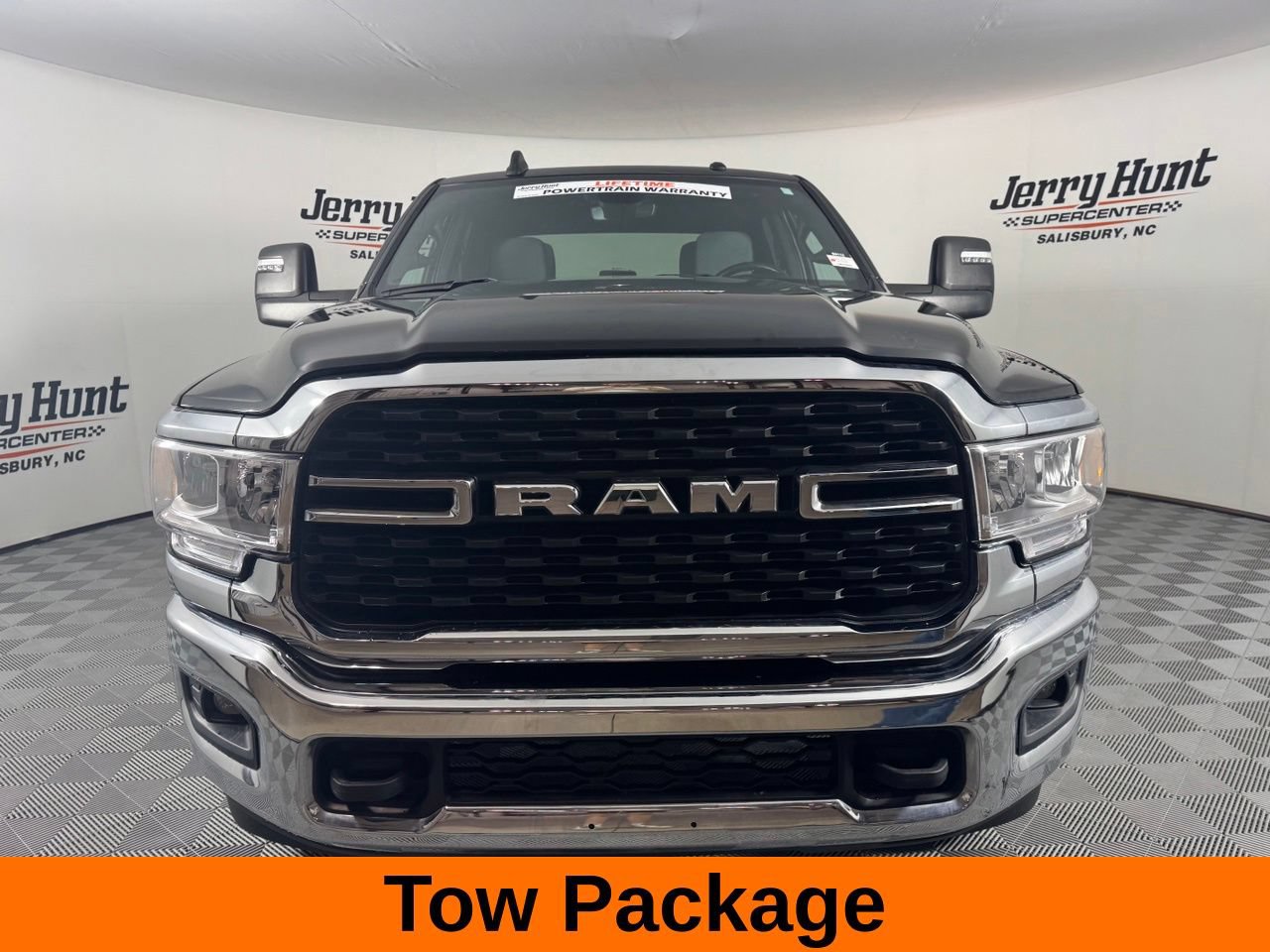 Used 2024 RAM 2500 Big Horn w/ Bed Utility Group AWD/4WD image 4