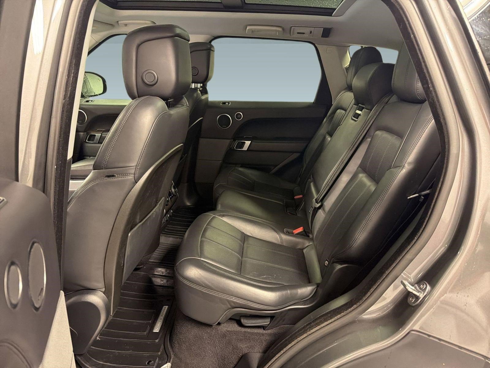 Used 2018 Land Rover Range Rover Sport Supercharged image 14