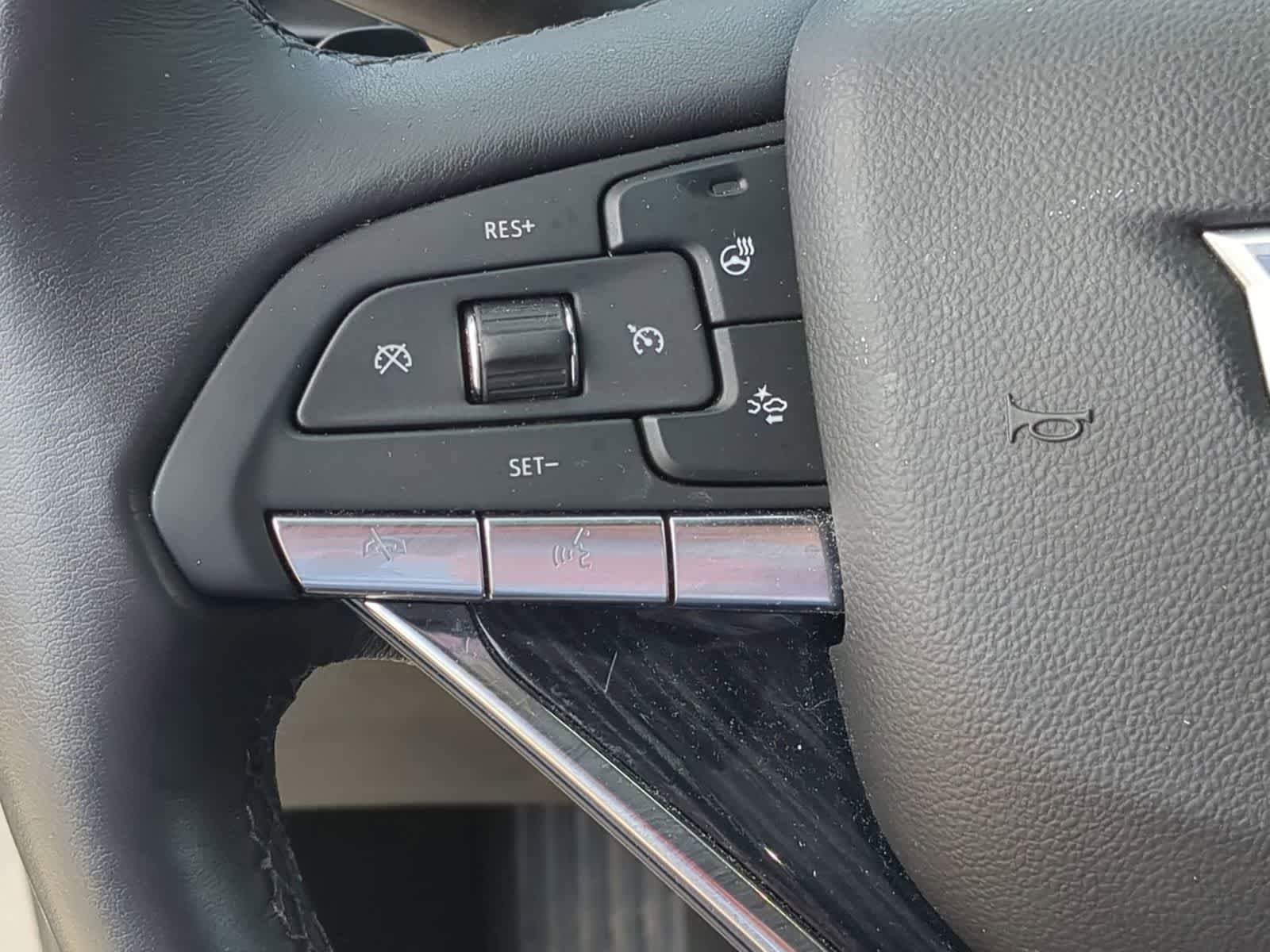 Used 2024 Cadillac XT6 Premium Luxury AWD/4WD image 23