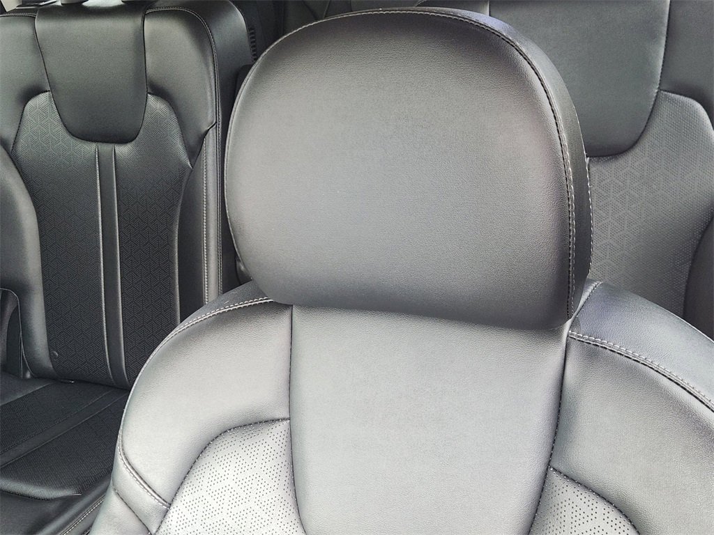 Used 2023 Kia Sorento EX w/ Panoramic Sunroof Package image 22