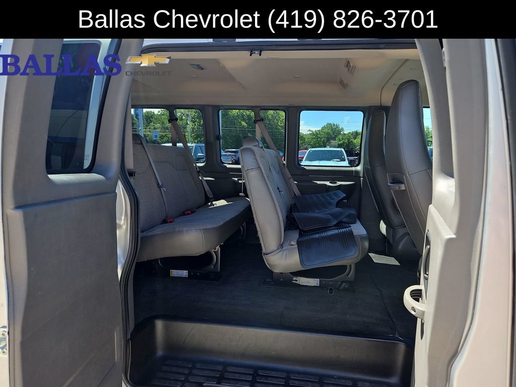 Certified 2018 Chevrolet Express 3500 LT w/ LT Preferred Equipment Group RWD image 27