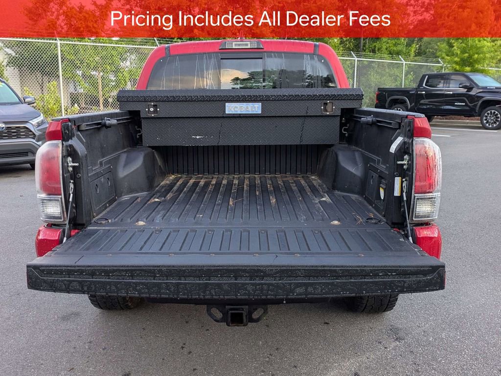 Used 2017 Toyota Tacoma TRD Sport w/ Tow Package RWD image 14